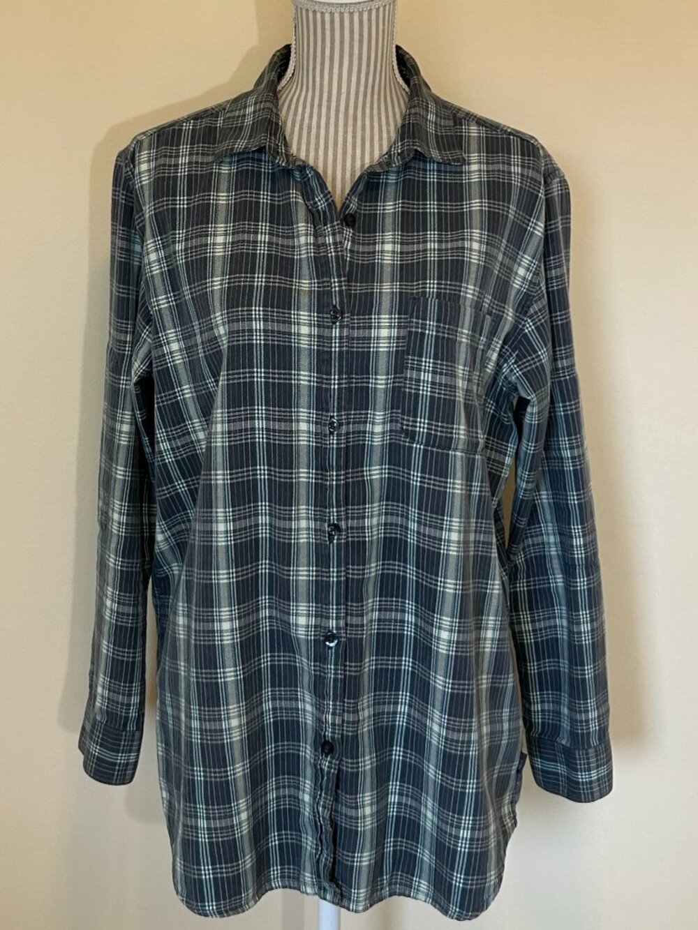 The North Face Womens Plaid Button Down Long Sleeve Shirt Grey Size L